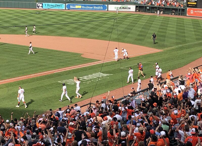 Santander’s walk-off homer breaks three-game skid for Orioles in 5-3 win over Giants